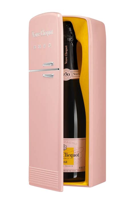 veuve-clicquot-rose-metal-fridge-box|Veuve Clicquot .